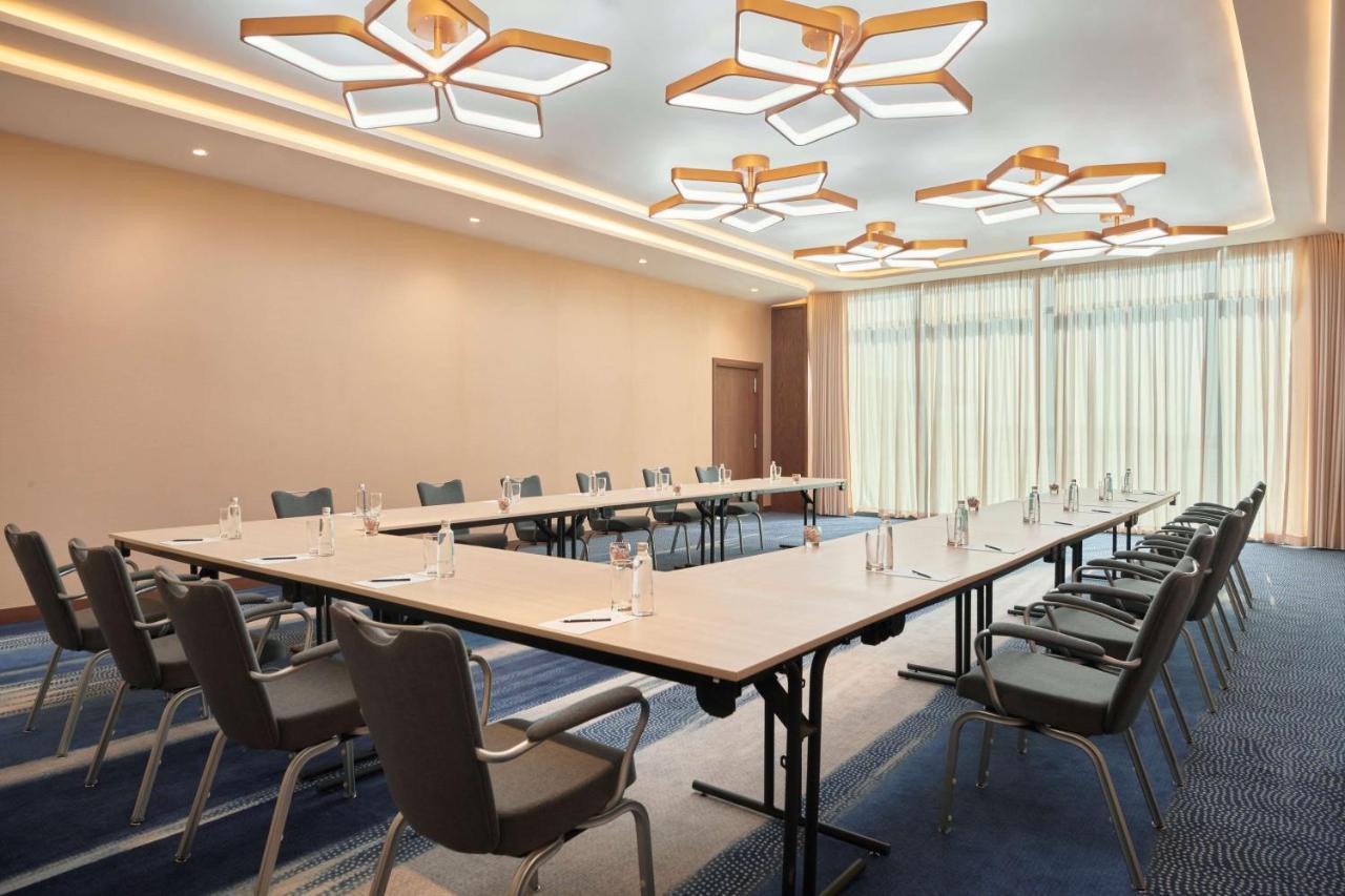 Radisson Blu Hotel Riyadh Convention And Exhibition Center 外观 照片 Meeting room