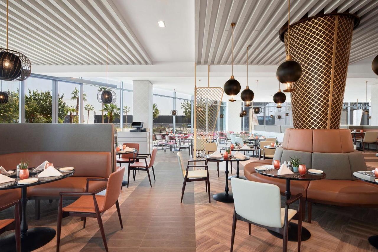 Radisson Blu Hotel Riyadh Convention And Exhibition Center 外观 照片 The restaurant