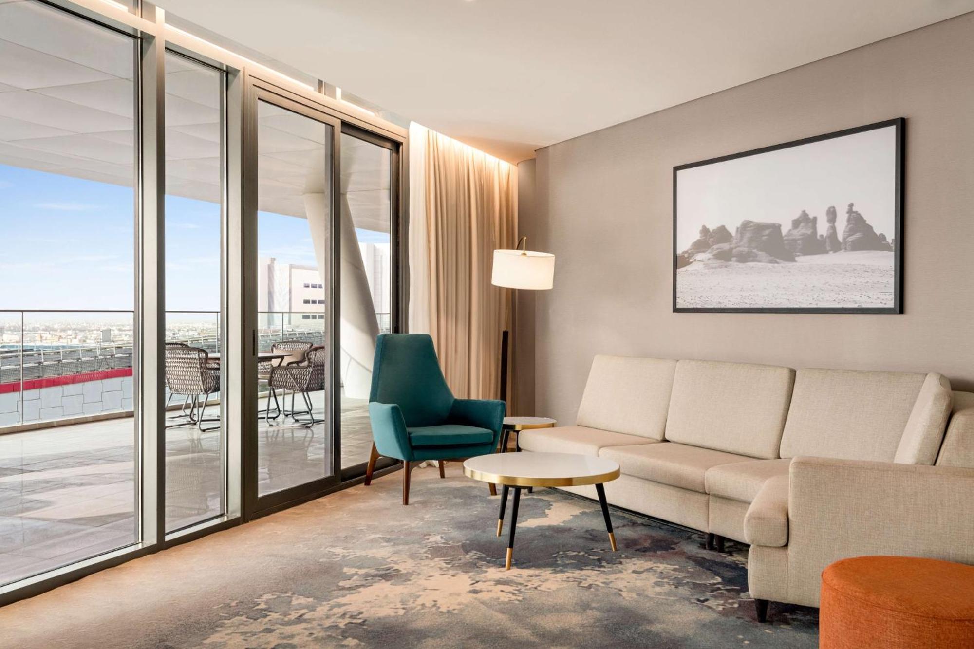 Radisson Blu Hotel Riyadh Convention And Exhibition Center 外观 照片 A suite at the hotel